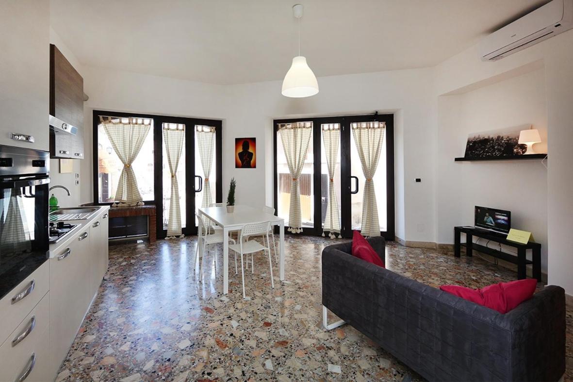 Апартаменты Casa Pirri Кастельмола Экстерьер фото